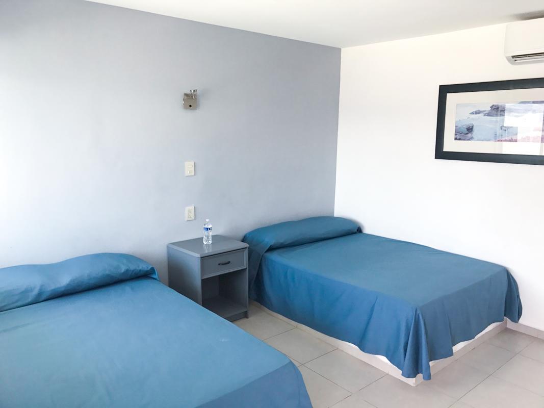 Basic Triple Room,587694045:JPEG